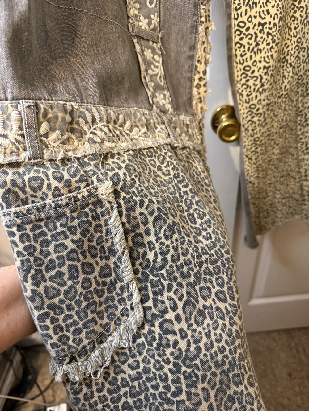 POL Women’s Patchwork Cargo Pants - Gray & Cream Leopard - Picture 3 of 5